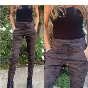 Bevy Flog Shely Brown Camo Pants